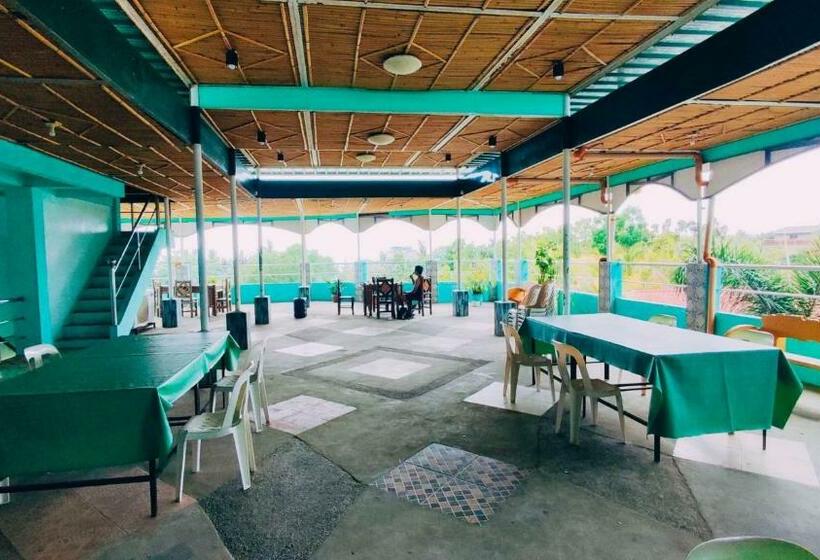 Номер Deluxe, Emshienell Beach Resort And Event Place
