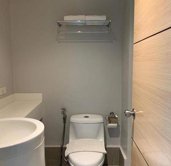 Quarto Estandar, Go Hotels Bacolod