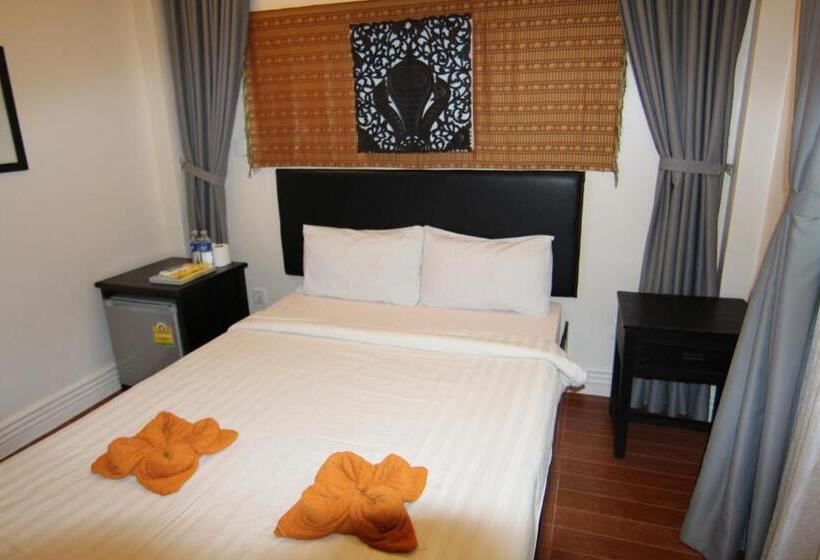 اتاق سوپریور, Naga Angkor Hostel