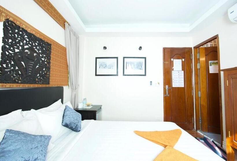 اتاق سوپریور, Naga Angkor Hostel