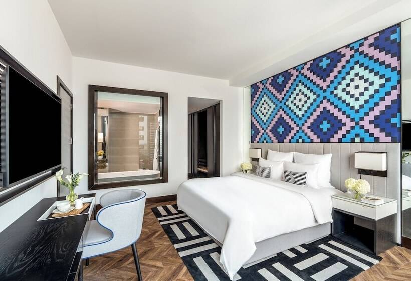 Люкс Повышенной Комфортности, Pullman Dubai Downtown