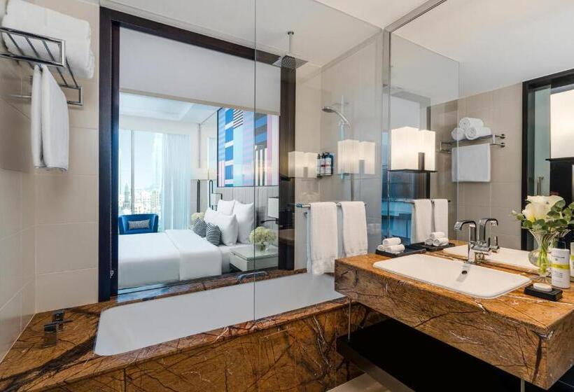 Номер Deluxe Кровать Кинг с Видом, Pullman Dubai Downtown