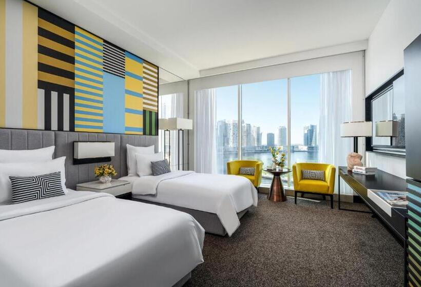 Номер Deluxe с Видом, Pullman Dubai Downtown