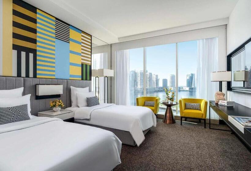 Номер Deluxe с Видом, Pullman Dubai Downtown