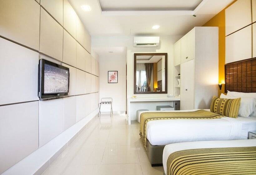 اتاق لوکس با چشم‌انداز استخر, Palette Telaga Terrace Boutique Resort