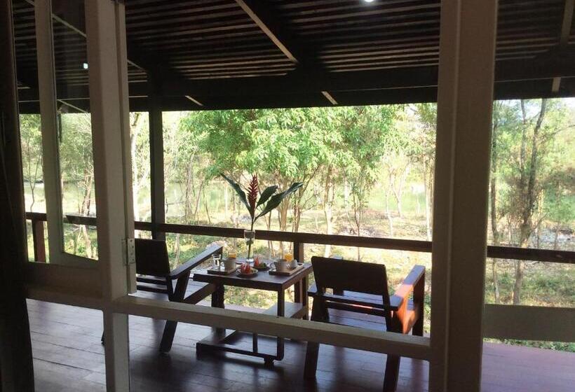 디럭스 방갈로, Vang Vieng Eco Lodge