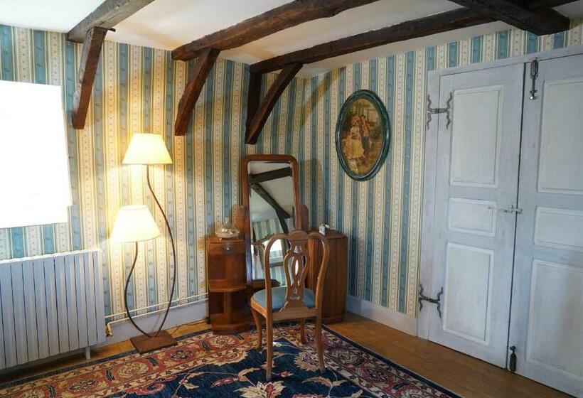 Люкс Повышенной Комфортности, Château De Vassinhac Chambres D Hôtes Collonges La Rouge
