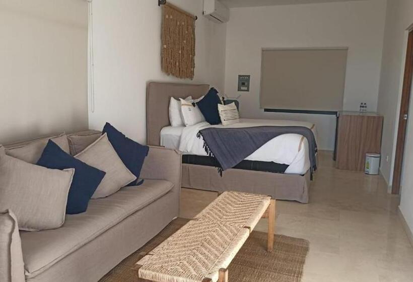 إستوديو قياسى مطل على البحر, Casalabastilla