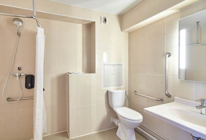 Номер Стандарт Адаптированный для Инвалидов, B&b Hotel Orly Chevilly Larue   Nationale 7