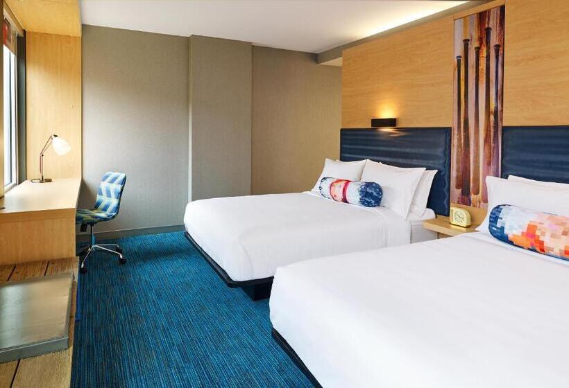 Номер Стандарт, Aloft Louisville Downtown