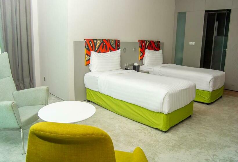 جناح, Ibis Styles Dubai Jumeira