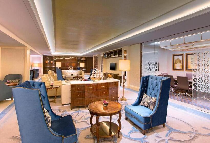 Номер Клуб Кровать Кинг, Sheraton Grand Wuhan Hankou