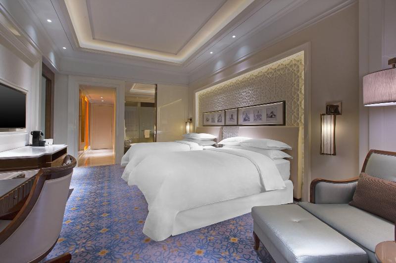 Номер Клуб, Sheraton Grand Wuhan Hankou