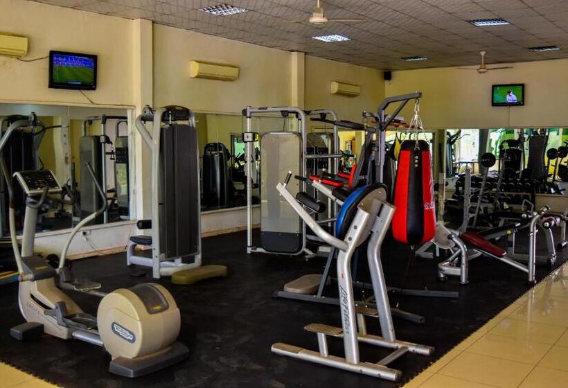 سوییت جونیور, Grand Hotel Juba