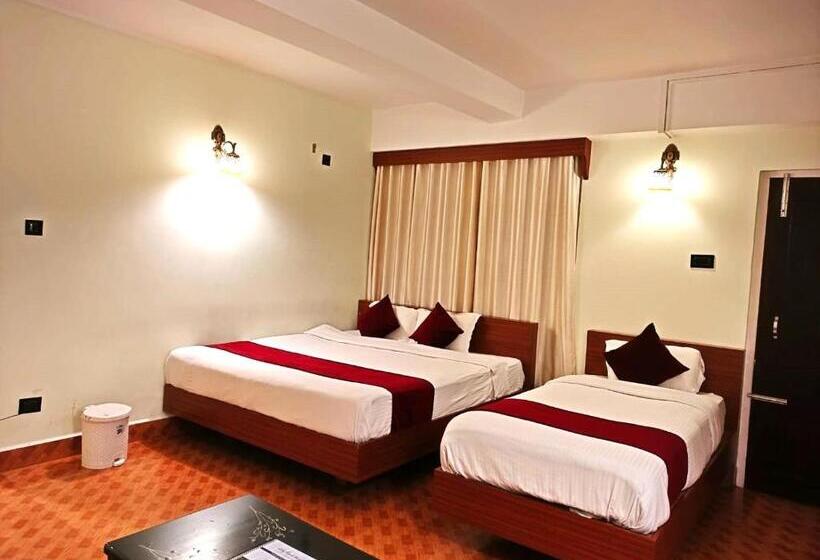 Трехместный Номер Deluxe, Lily Guest House