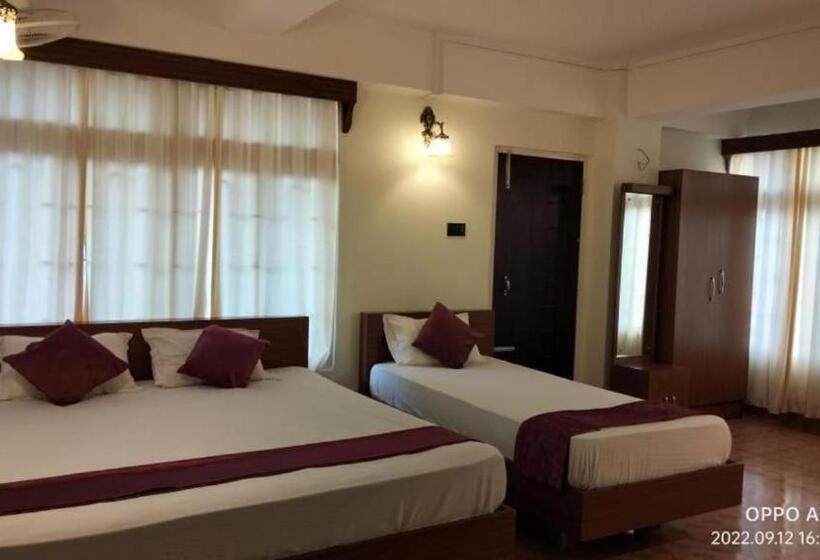 Трехместный Номер Deluxe, Lily Guest House