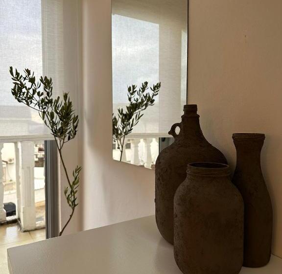 اتاق استاندارد با بالکن و چشم‌انداز دریا, Villa Vele