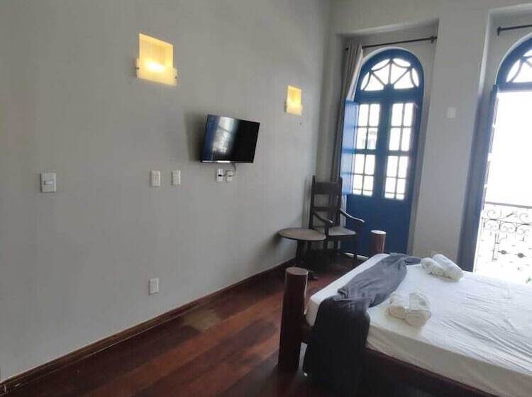 اتاق سوپریور سه تخته, Villa Salvador