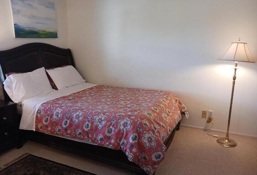 豪华房间, Bed And Breakfast In Hollywood Hills