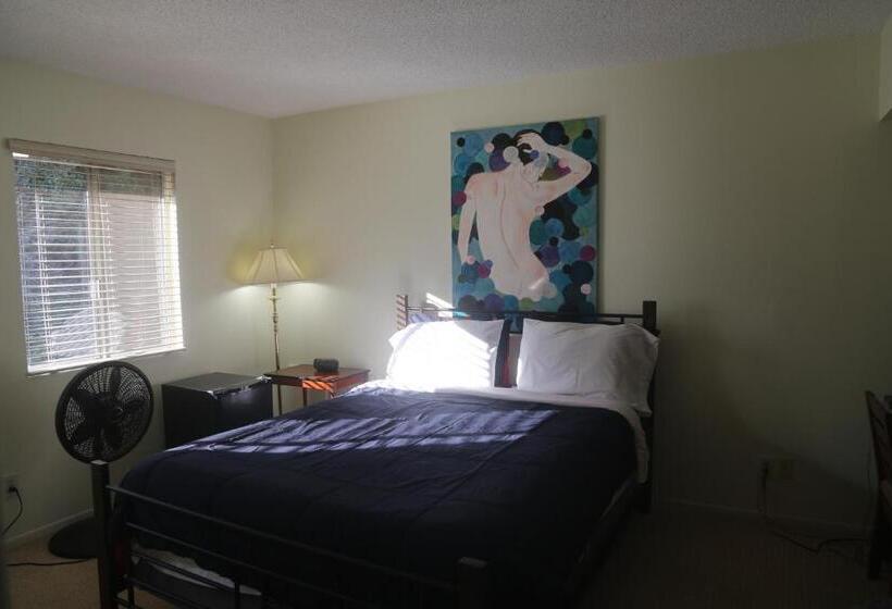 家庭套房, Bed And Breakfast In Hollywood Hills