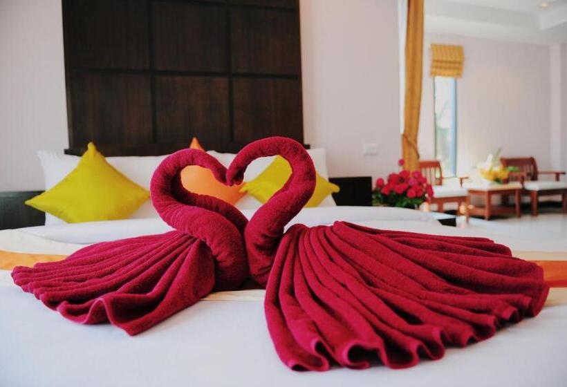 Habitación Deluxe Vista Ciudad, Ice Kamalabeach