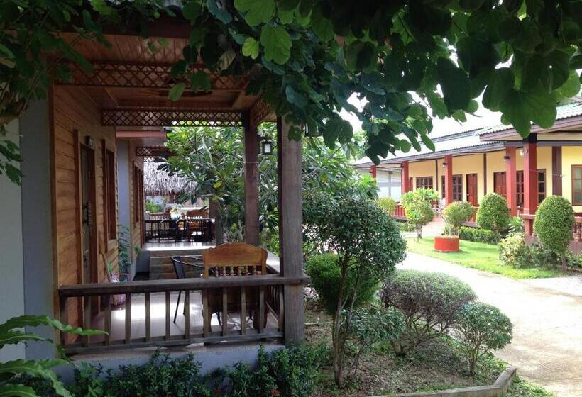 Бунгало Deluxe, Khum Laanta Resort   Sha Extra Plus