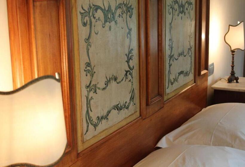 سوئیت با بالکن, La Cantina Relais  Fattoria Il Cipresso