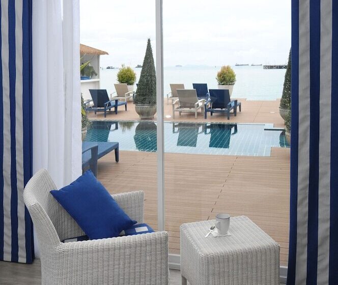 اتاق لوکس با چشم‌انداز دریا, Phuket Boat Quay