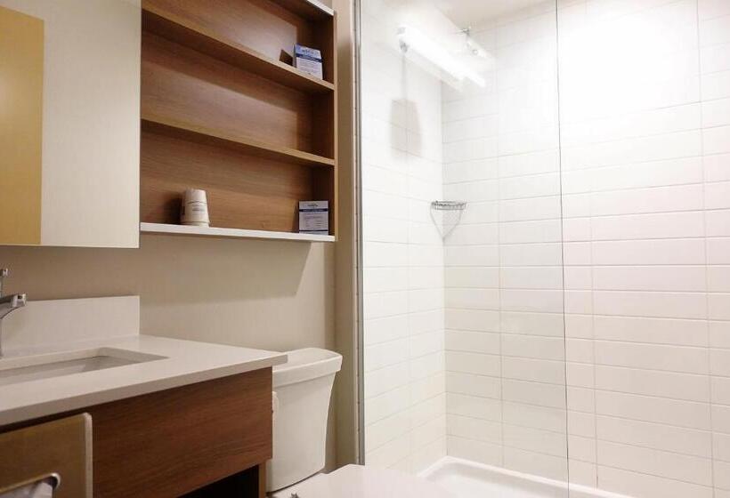 חדר דלוקס, Microtel Casselman