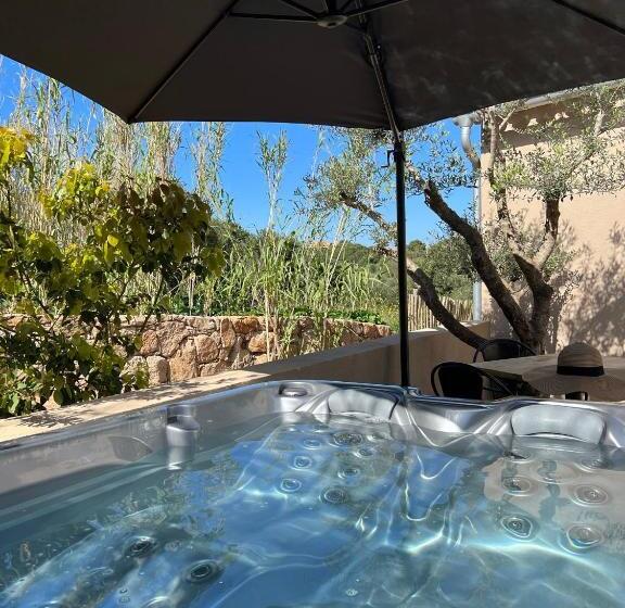 Номер Deluxe, Hôtel Confidentiel Le Grecale