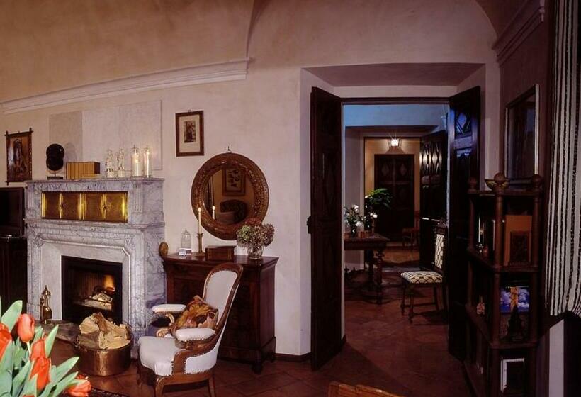 클래식 스위트, Castello Di Strambinello