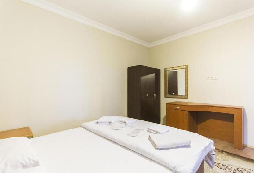 Apartamento 2 Dormitórios, Herton Apart