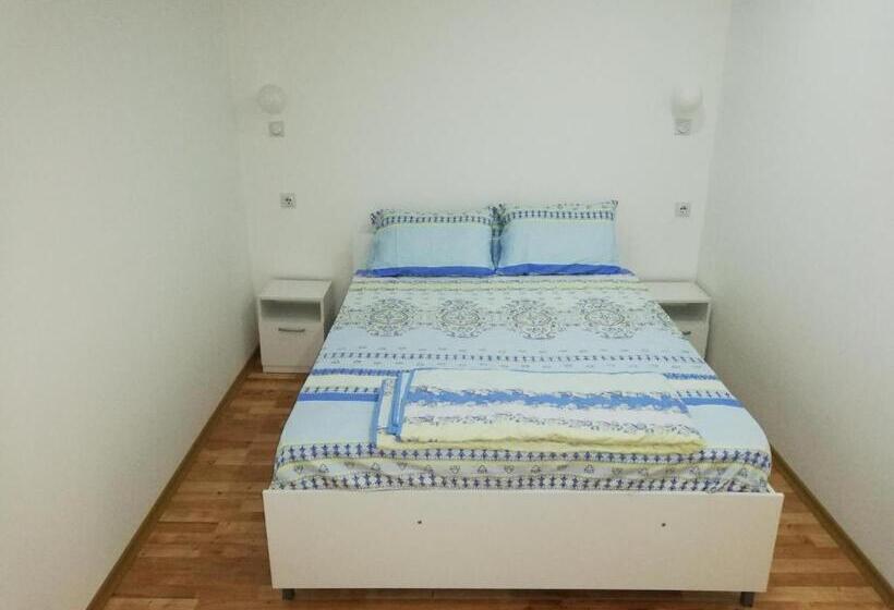 ویلای استاندارد با چشم‌انداز باغ, Lile Pestani Accommodation