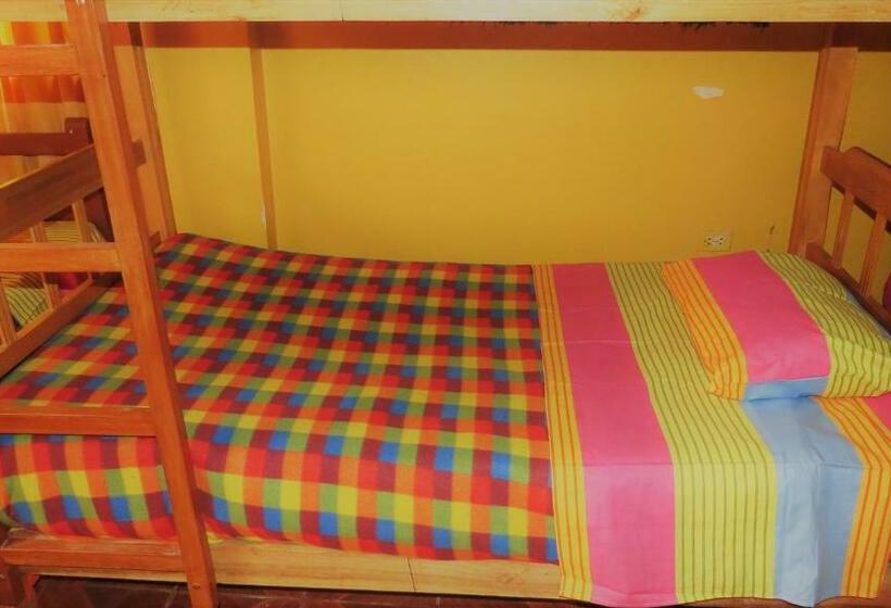 اتاق استاندارد چهار تخته, Nery Lodging