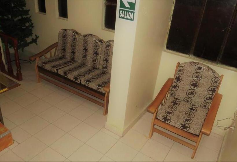 اتاق استاندارد سه نفره, Nery Lodging