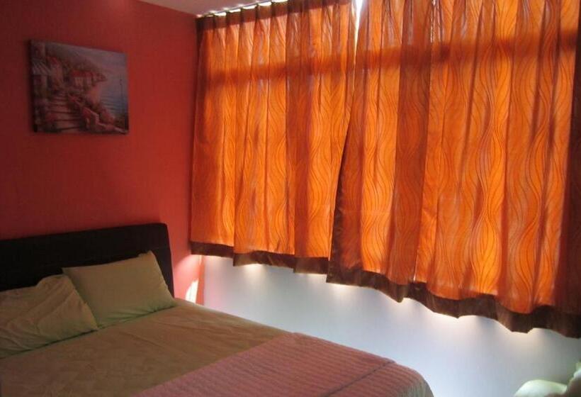 اتاق استاندارد سه نفره, Best Seven Motel