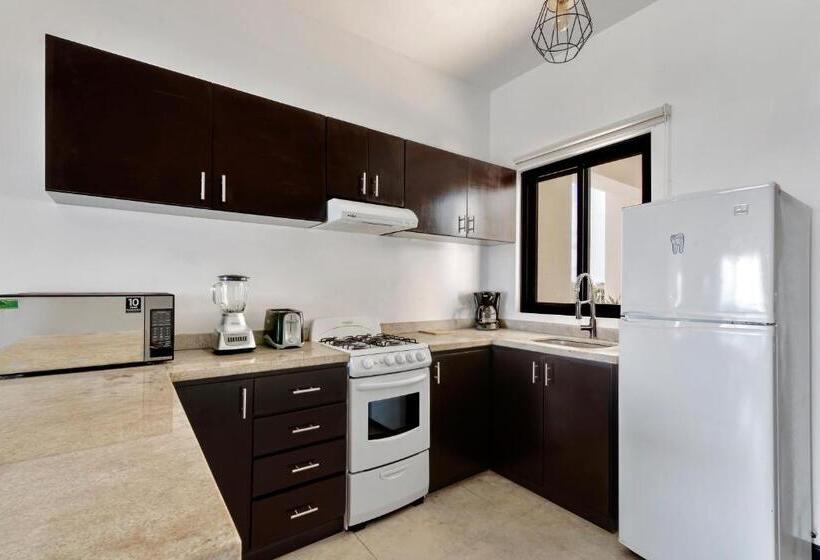 Apartament 2 Sypialnie Widok Morze, Vela S Condos Ocean Front