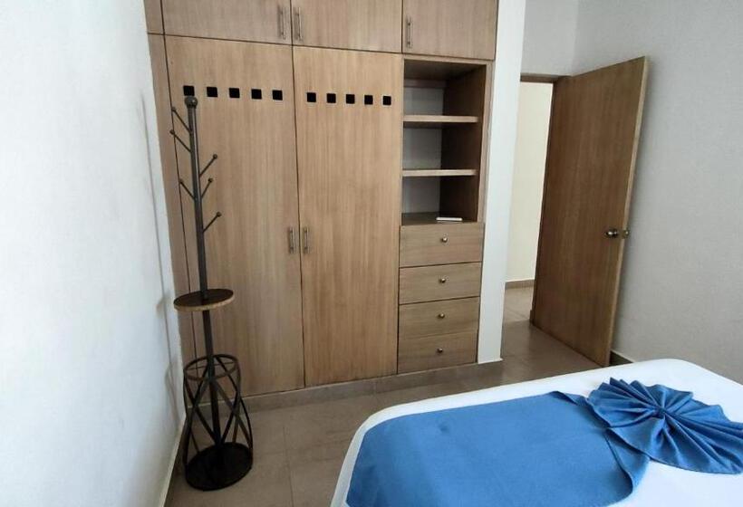 Apartament 1 Sypialnia Widok Boczny Morze, Vela S Condos Ocean Front