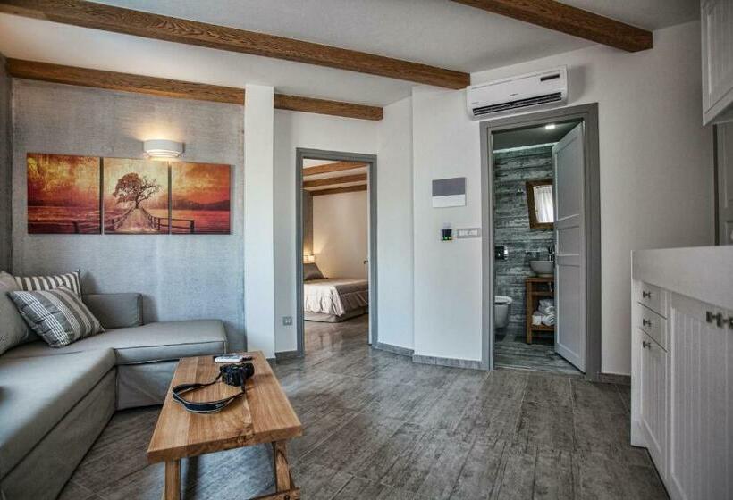 Люкс Классика, Omiros Boutique Hotel   Adults Only