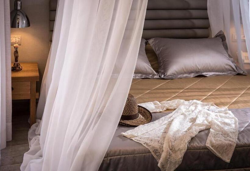 Люкс Классика, Omiros Boutique Hotel   Adults Only
