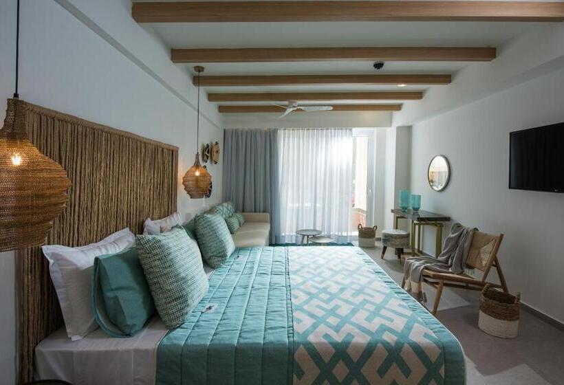 Полулюкс с Балконом, Omiros Boutique Hotel   Adults Only