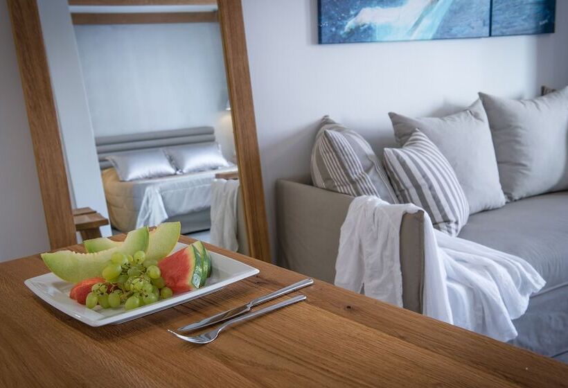 스위트 킹사이즈 침대, Omiros Boutique Hotel   Adults Only