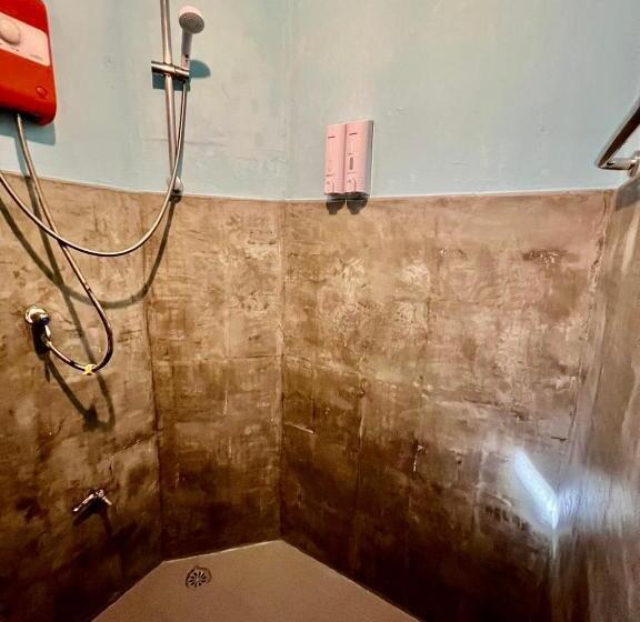 스탠다드 룸, Revolution Hostel Pai