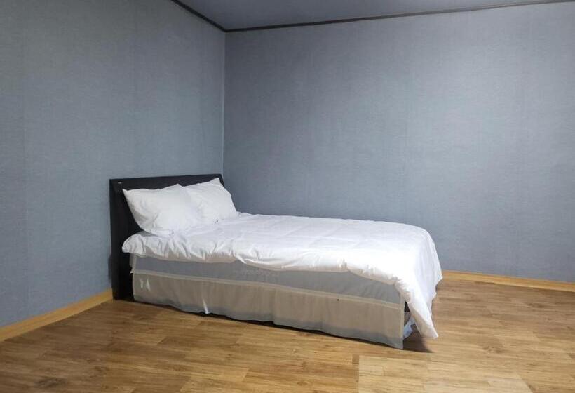 Quarto Superior, Songwol Park