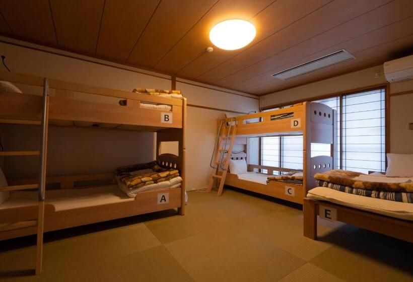 Семейный Номер Совместный Санузел, Guest House Ouka