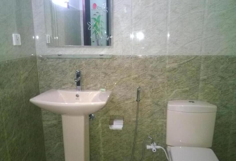اتاق خانوادگی, Sigiri Holiday Inn