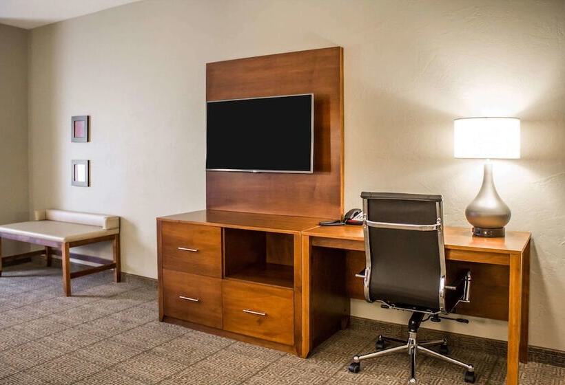 Люкс, Comfort Suites Hartville North Canton