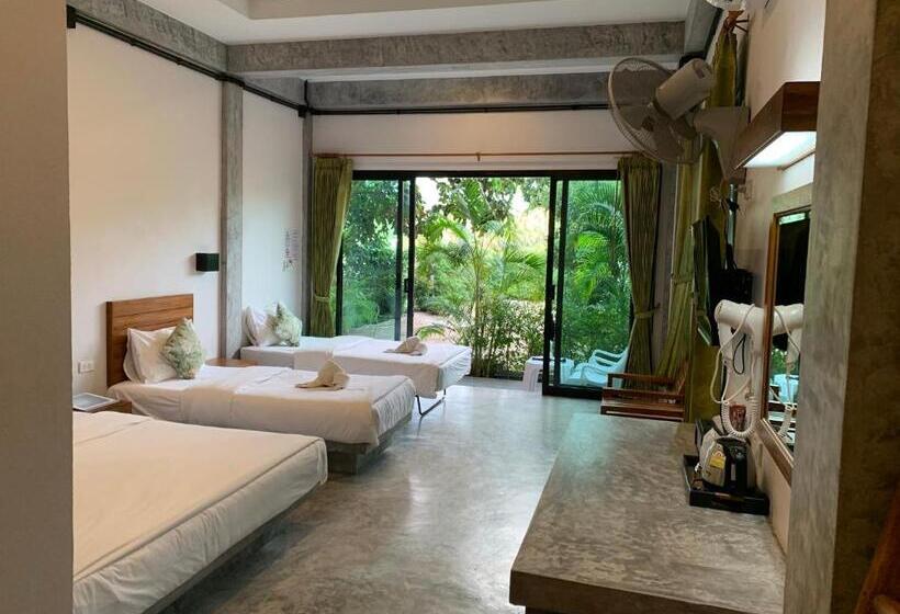 디럭스 4인 룸, Koh Tao Heritage