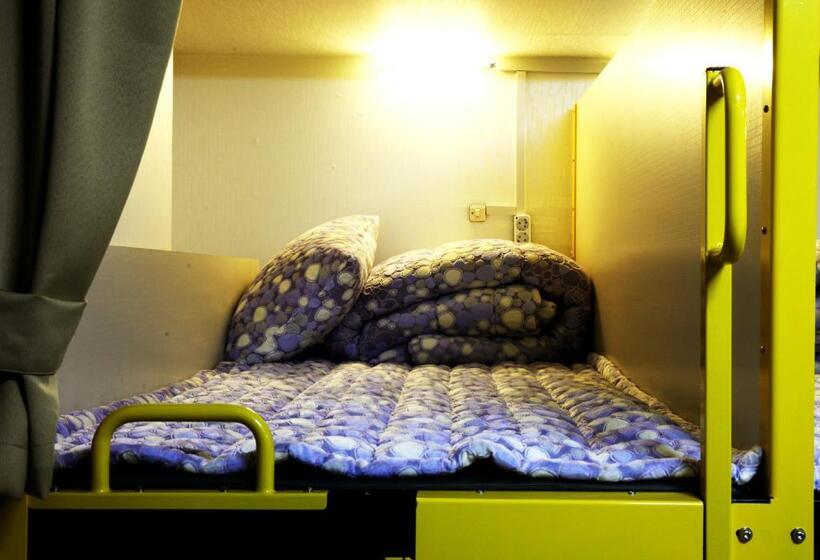 ルームシェアのワンベッド, Dream Guesthouse