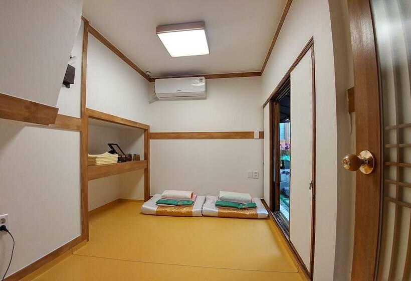 اتاق استاندارد, Sophia Hanok Guesthouse